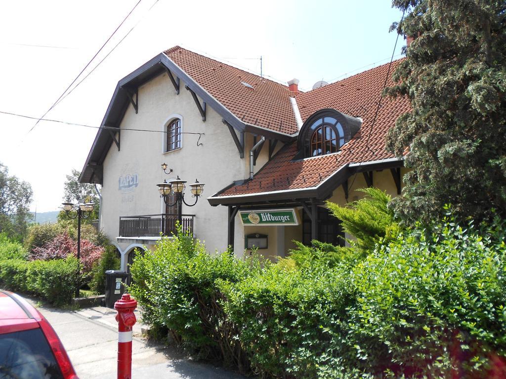 Bed and Breakfast Peregrino Panzio Budaörs Zewnętrze zdjęcie
