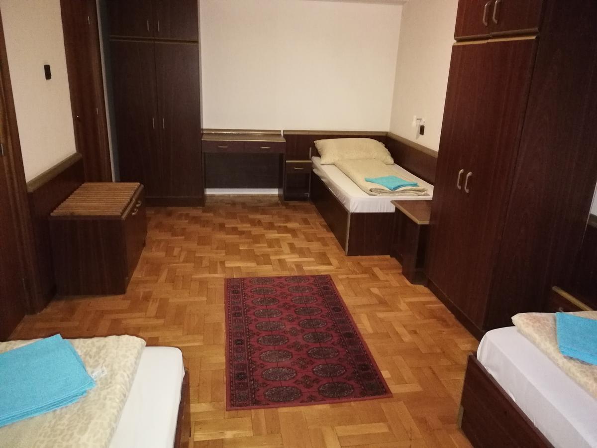Bed and Breakfast Peregrino Panzio Budaörs Zewnętrze zdjęcie