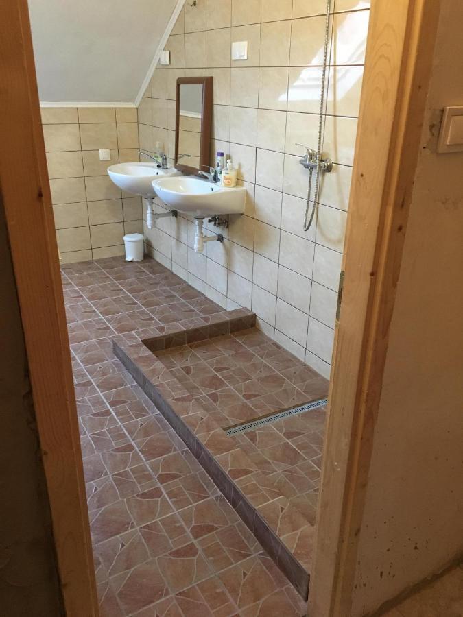 Bed and Breakfast Peregrino Panzio Budaörs Zewnętrze zdjęcie
